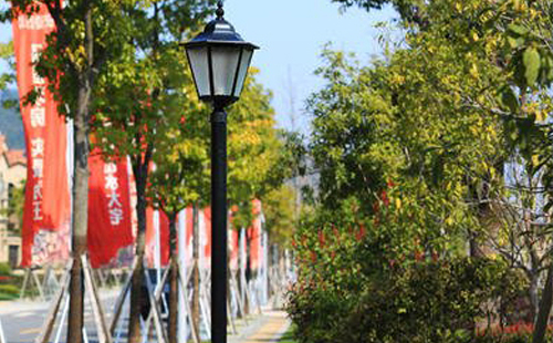 装申扎庭院灯避坑指南：庭院路灯防雷接地要点